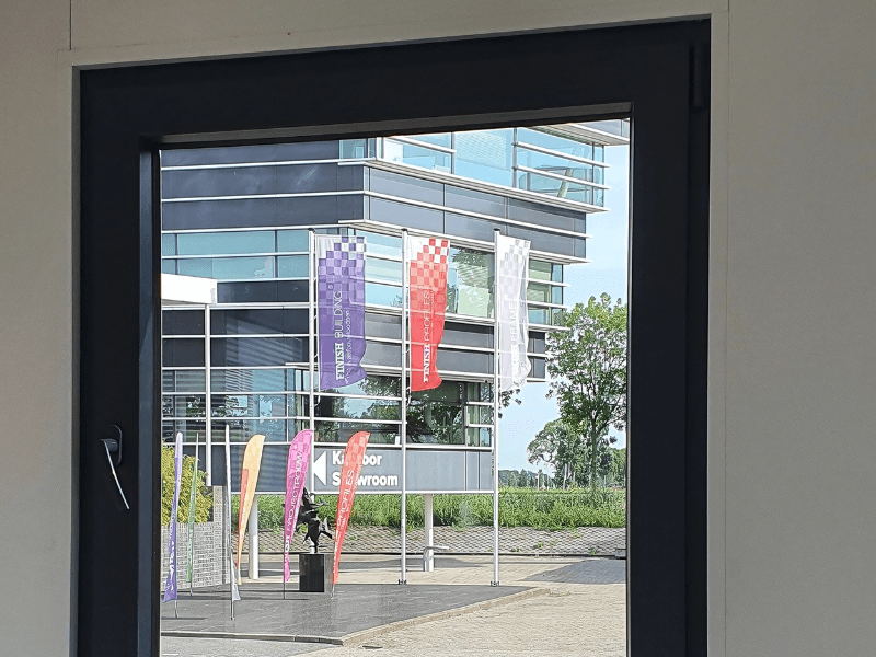 Finish Tuinkantoor 5 meter raam antraciet Finish Profiles