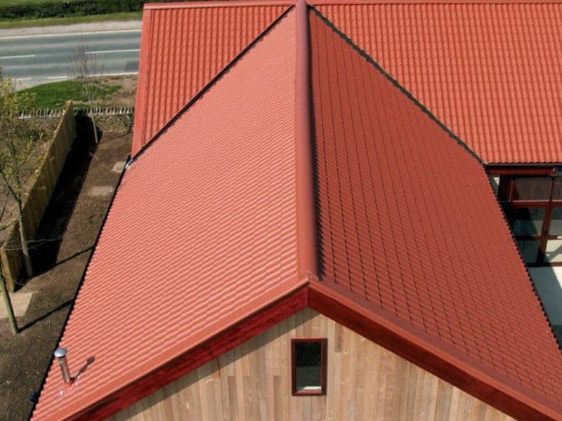 afhalen of bezorgen geïsoleerde dakpanplaten van finish-profiles