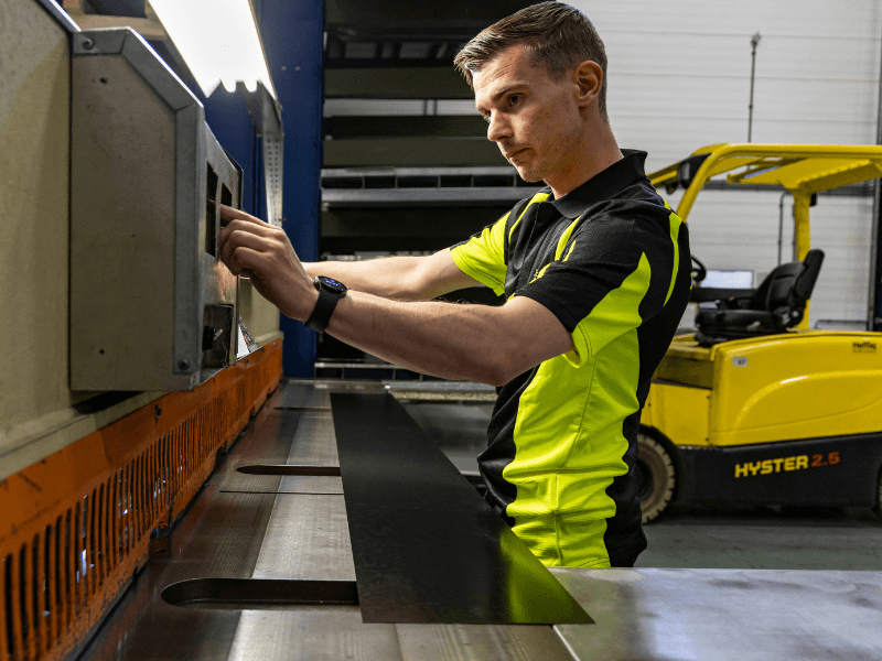 zetwerk eigen productie finish profiles